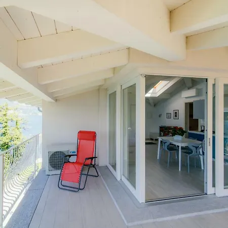 La Casa Del Lago-first Floor Dervio
